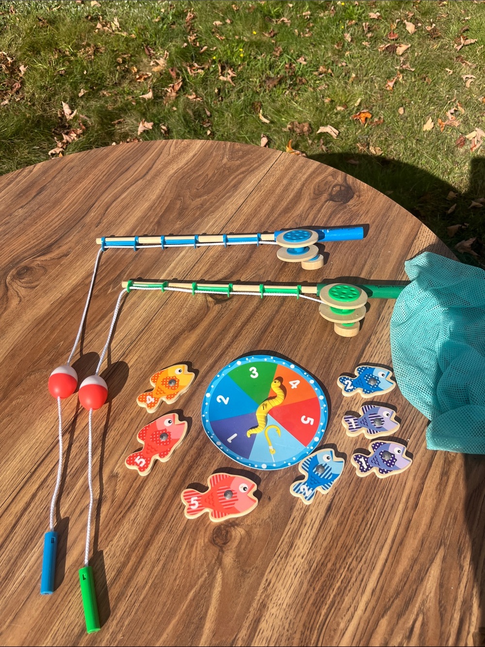 Melissa & Doug Wooden Fishing Game Set for Kids - Blue & Green